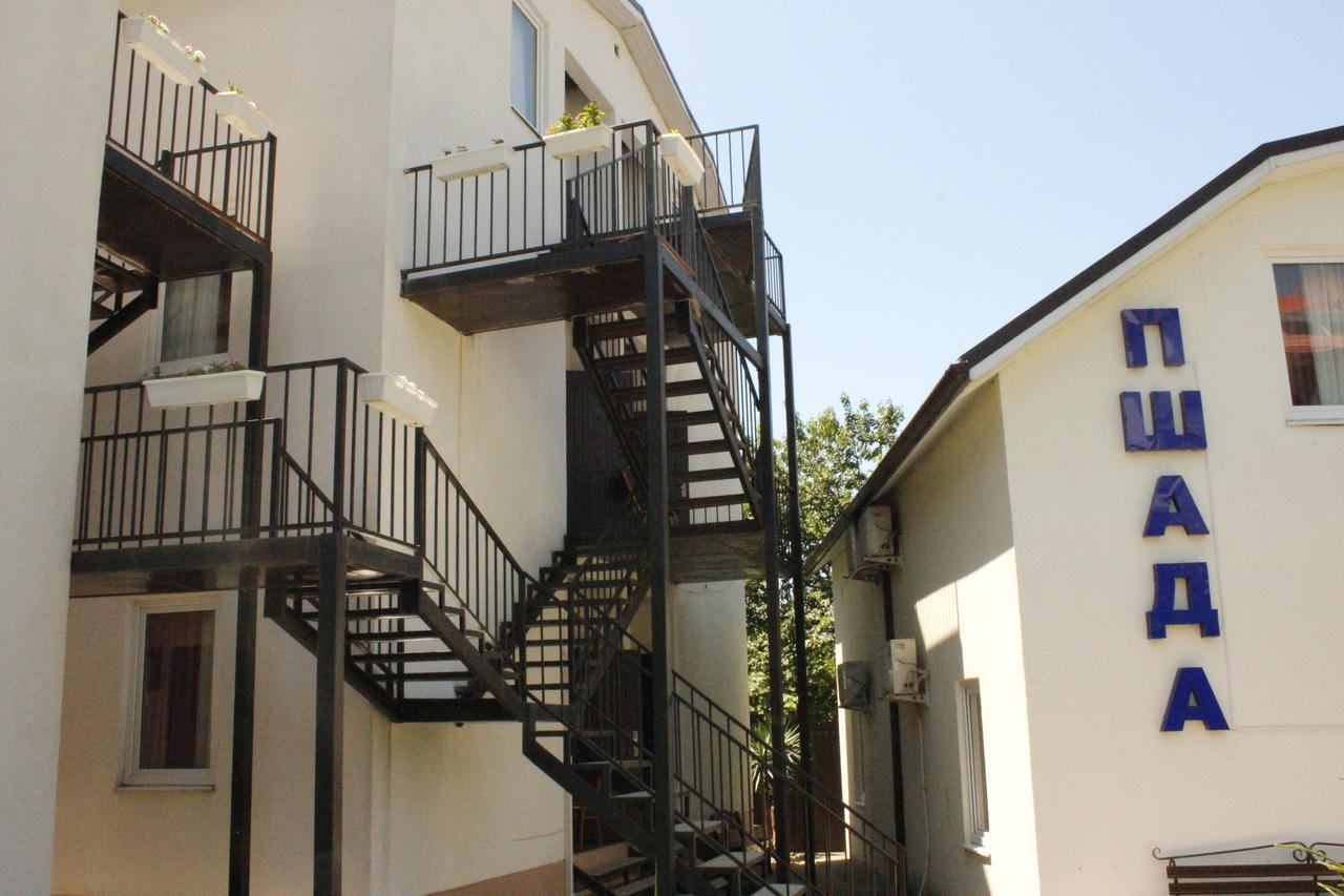 Hotel Pshada Pizunda Exterior foto